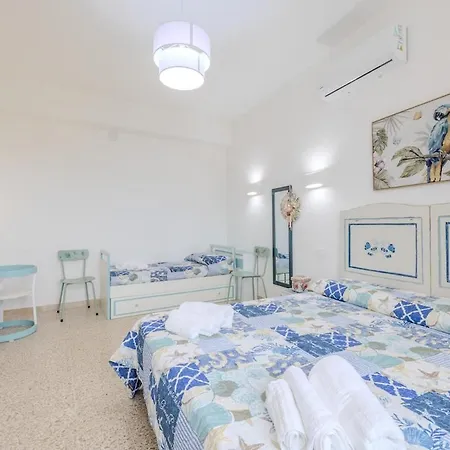 Διαμέρισμα Antica Ferrovia 1 - Steps From The Sea *